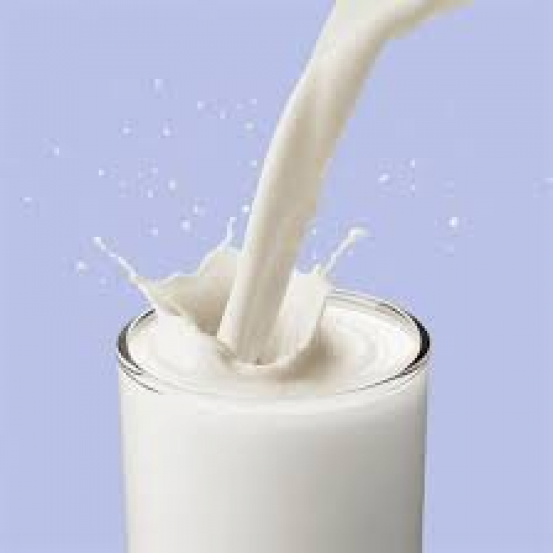 Comissário Europeu da Agricultura equaciona medidas de controlo da produção de leite
