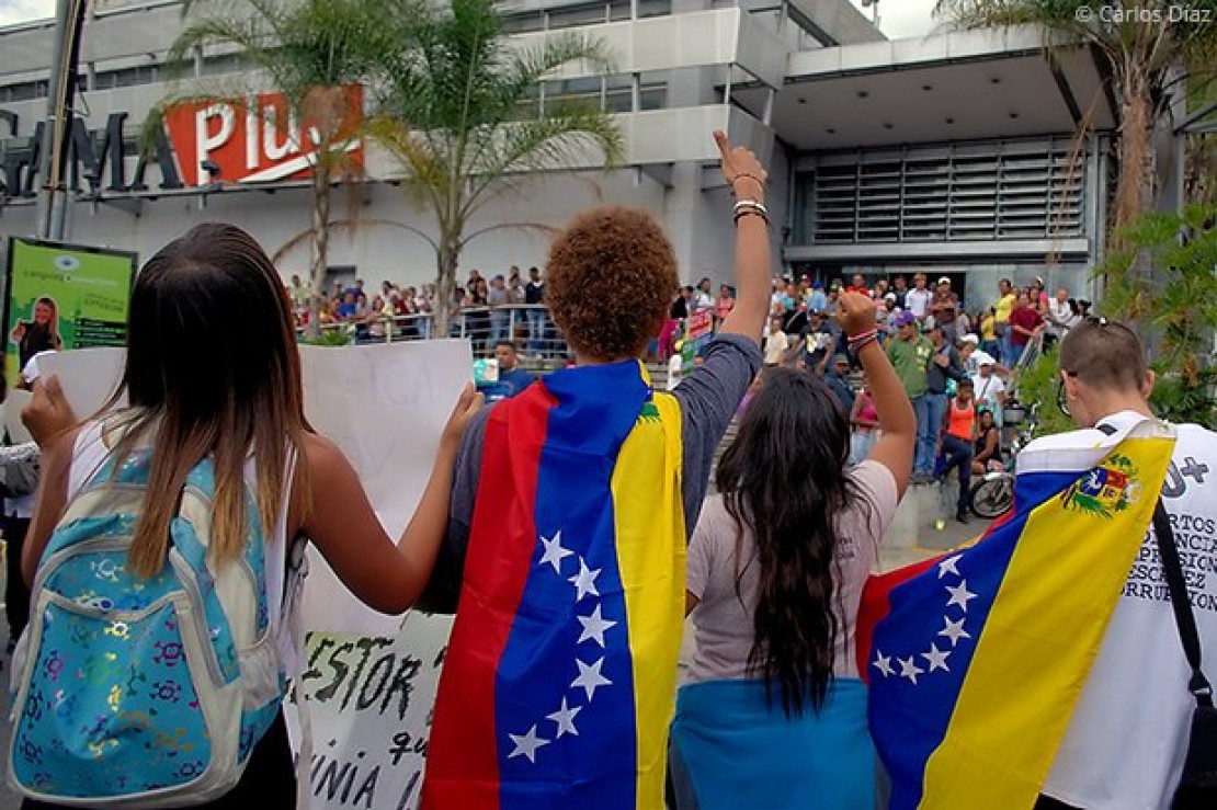 Carlos Coelho condena “farsa eleitoral” na Venezuela