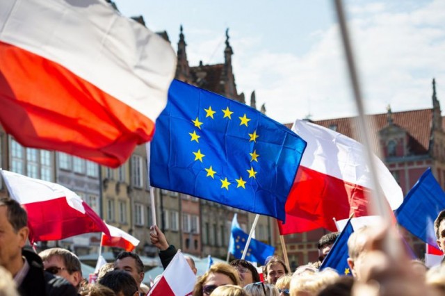 Resultado de imagem para polonia vs uniÃ£o europÃ©ia
