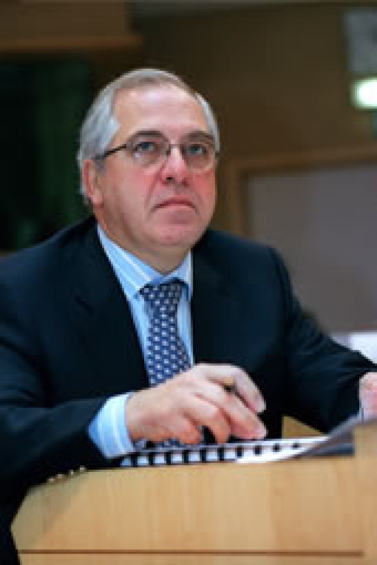 Deputado Europeu Silva Peneda chefia Missão às eleições na Venezuela