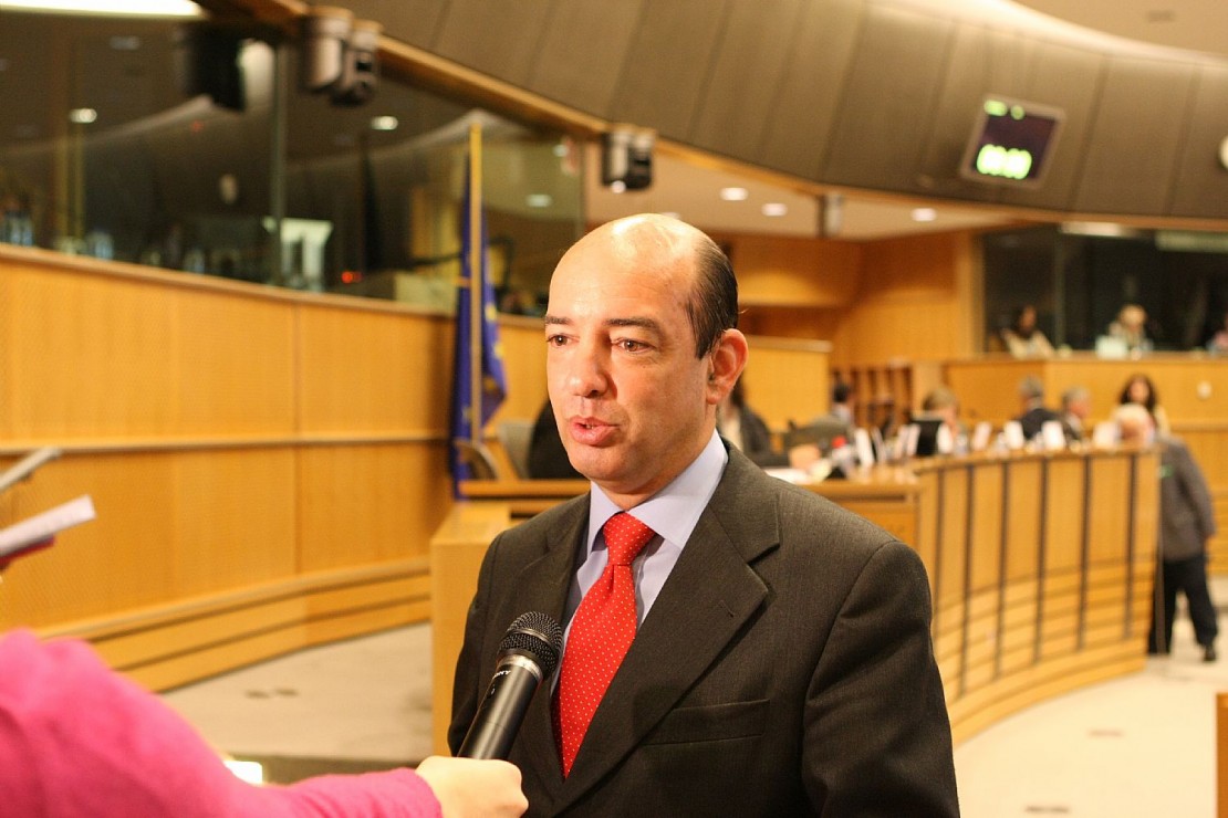 Carlos Coelho apoia a devolução do Relatório Estrela à Comissão parlamentar